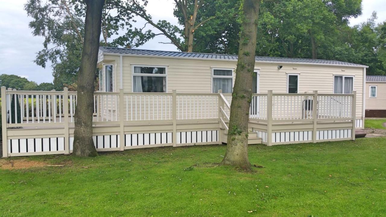 White Rose Caravan At Goosewood Holiday Park York Sutton on the Forest Eksteriør billede