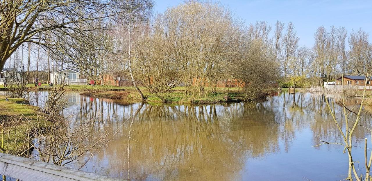 White Rose Caravan At Goosewood Holiday Park York Sutton on the Forest Eksteriør billede
